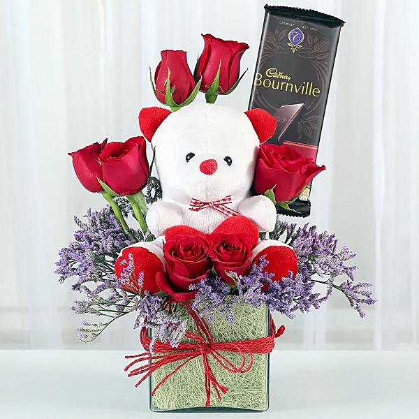 Order Whsipers Of Teddy And Roses online | Get same day delivery PAN ...