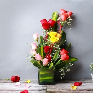 Mix Roses in Vase