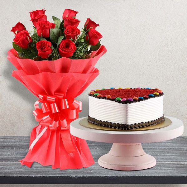 20 Roses and Red Velvet Cake