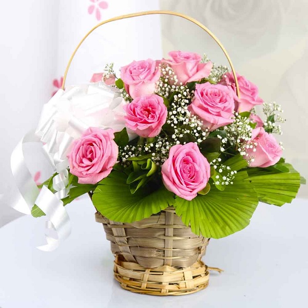10 Pink Roses Basket