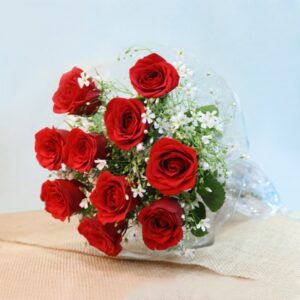 8 red roses